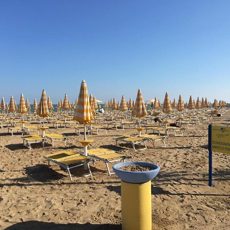 Apartamento App. Marcopolo - 100Mt Dal Mare Lido di Jesolo Exterior foto
