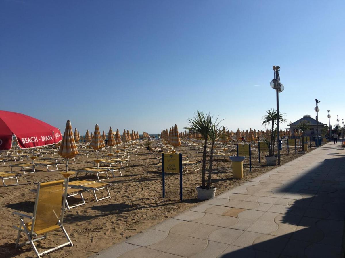 Apartamento App. Marcopolo - 100Mt Dal Mare Lido di Jesolo Exterior foto